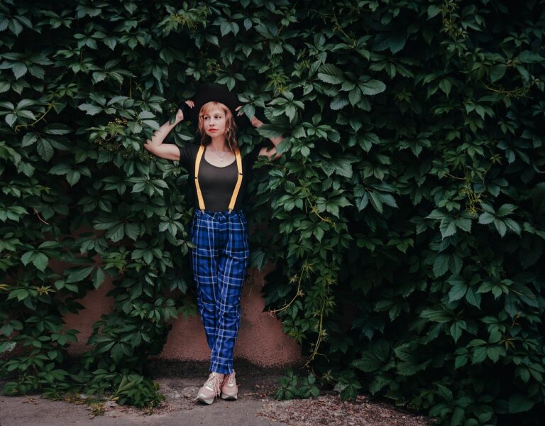 Fashion and Gender: Breaking Down Binary Norms in Clothing